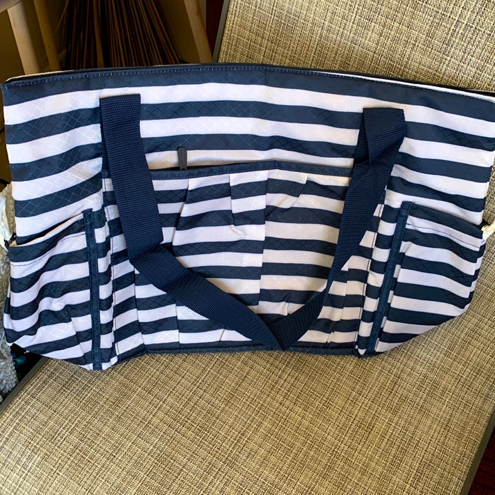 Thirty one- New Day Tote. New tote!! Never used!!!